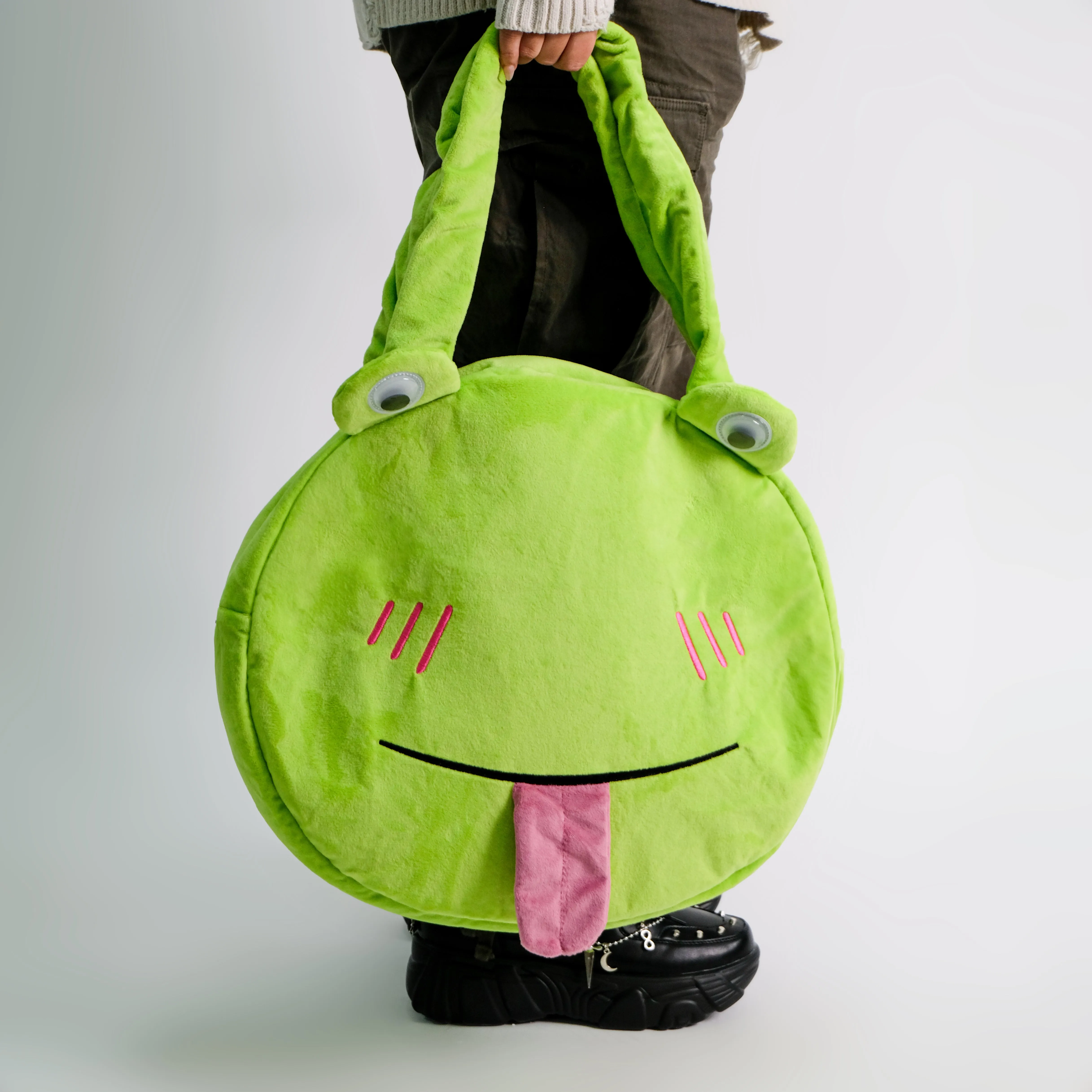 Bevvy the Frog Bag