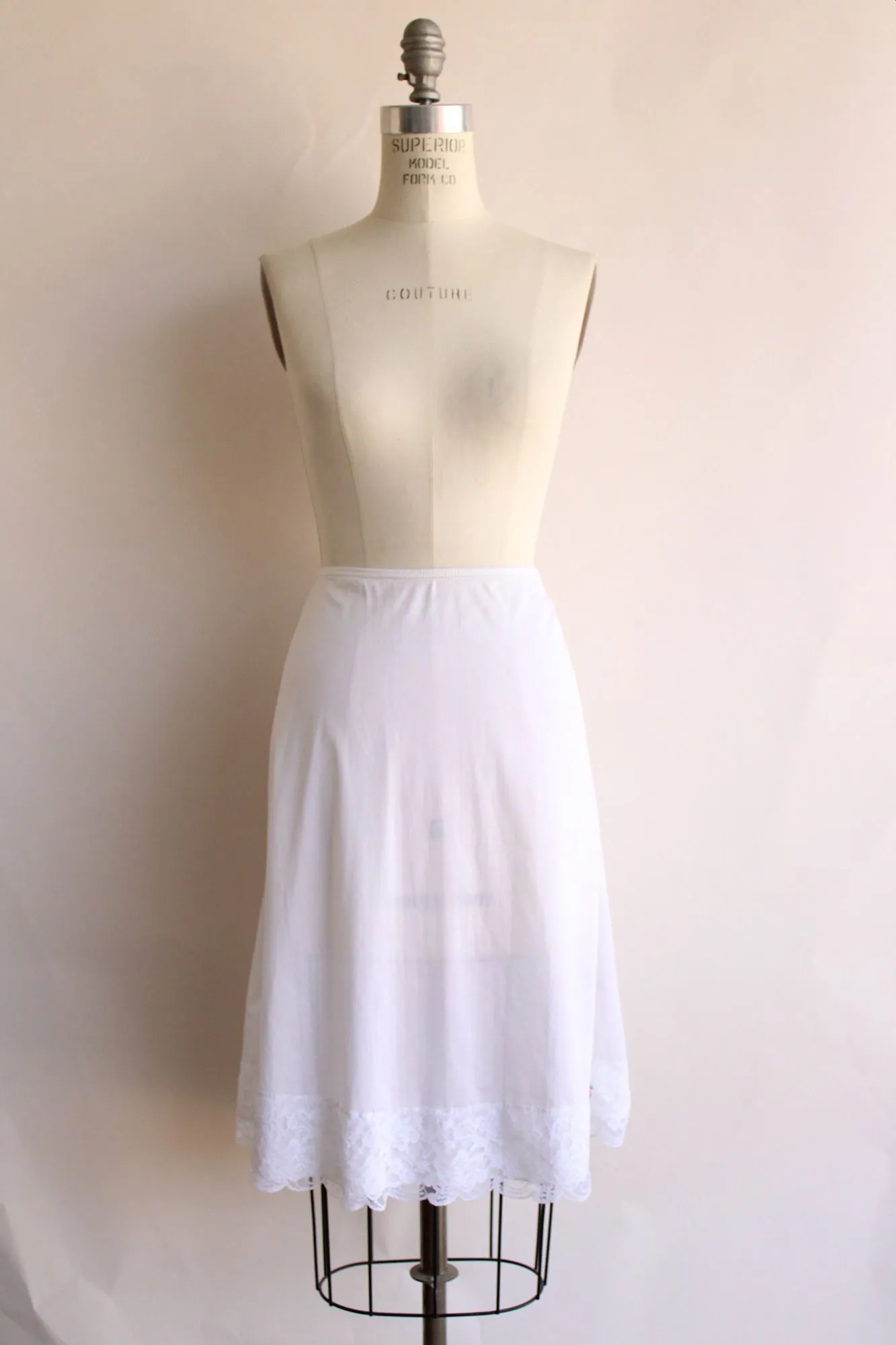 Vintage 1980s Mardor White Nylon Half Slip