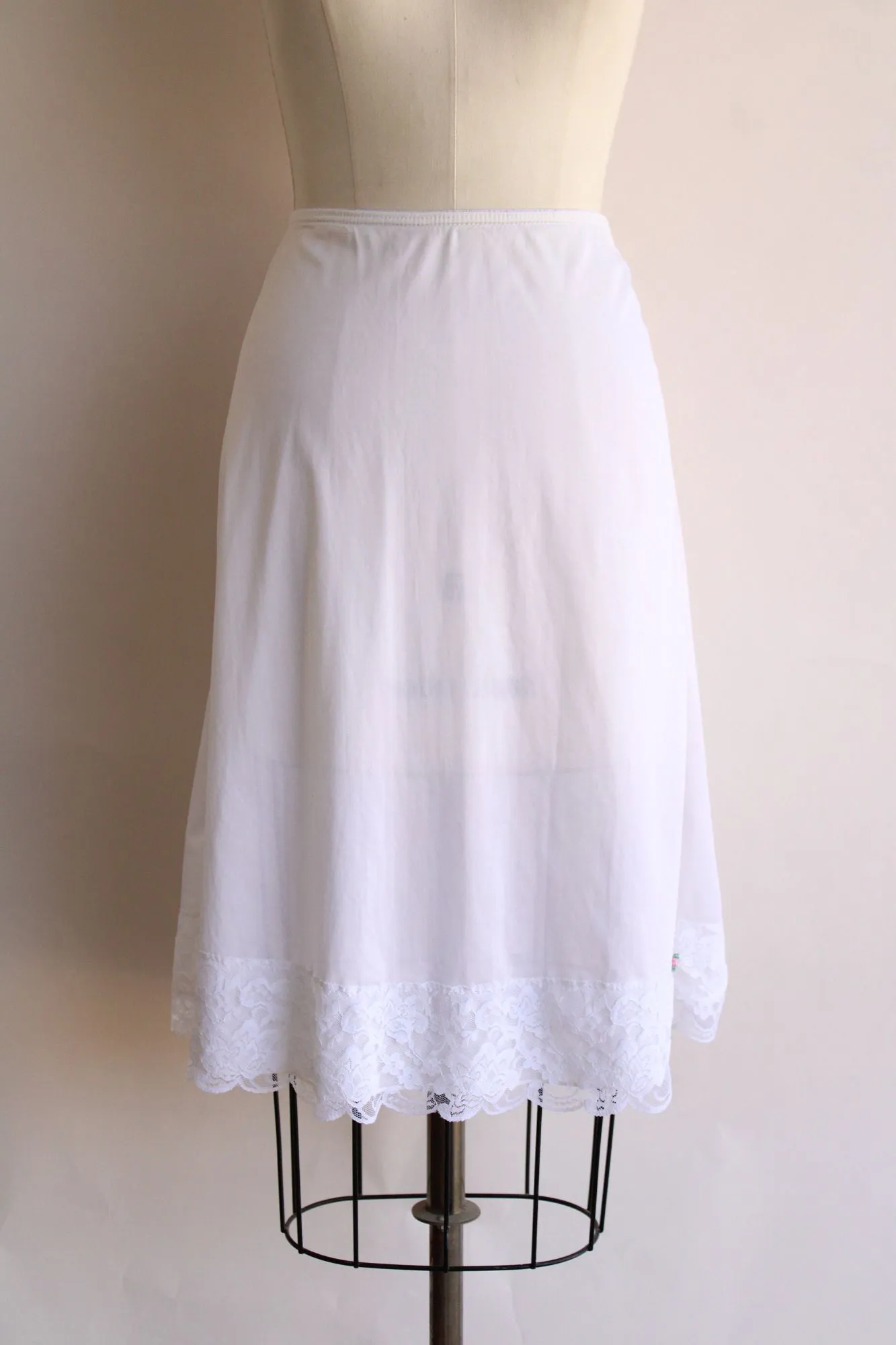 Vintage 1980s Mardor White Nylon Half Slip