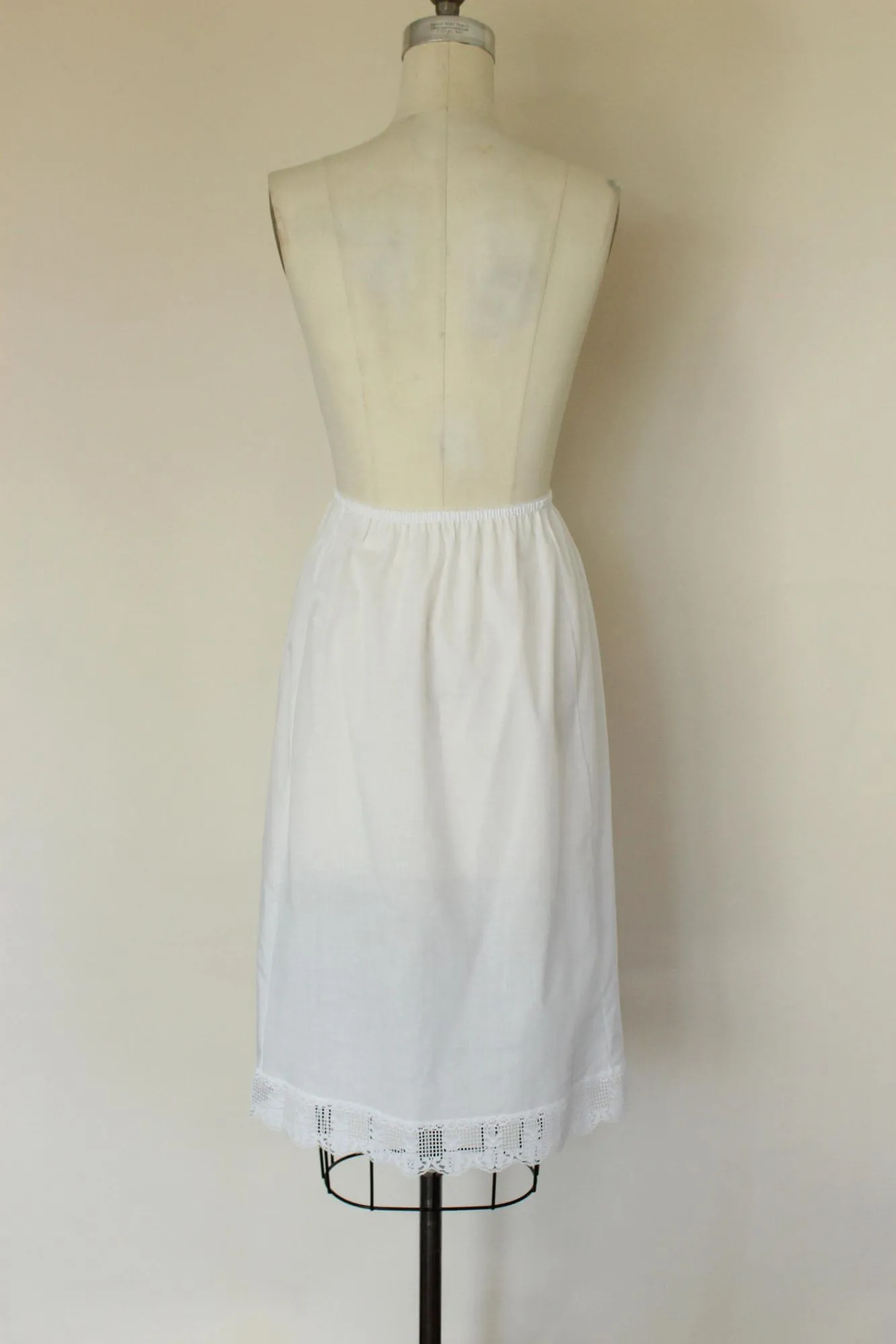 Vintage 1980s Volup Velrose White Half Slip With Lace Trim